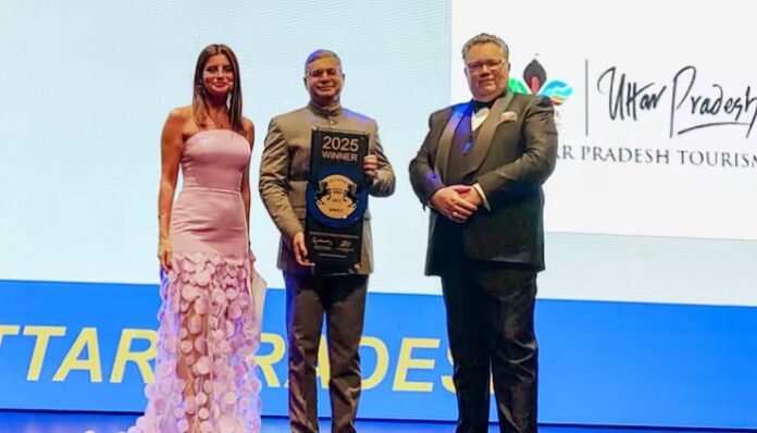 आध्यात्मिक पर्यटन गंतव्य का सम्मान